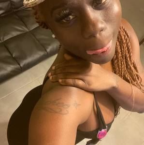 Meet your Posher, Shena